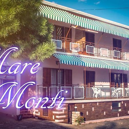 Apartments And Rooms Mare-Monti Стариград-Пакленица Экстерьер фото